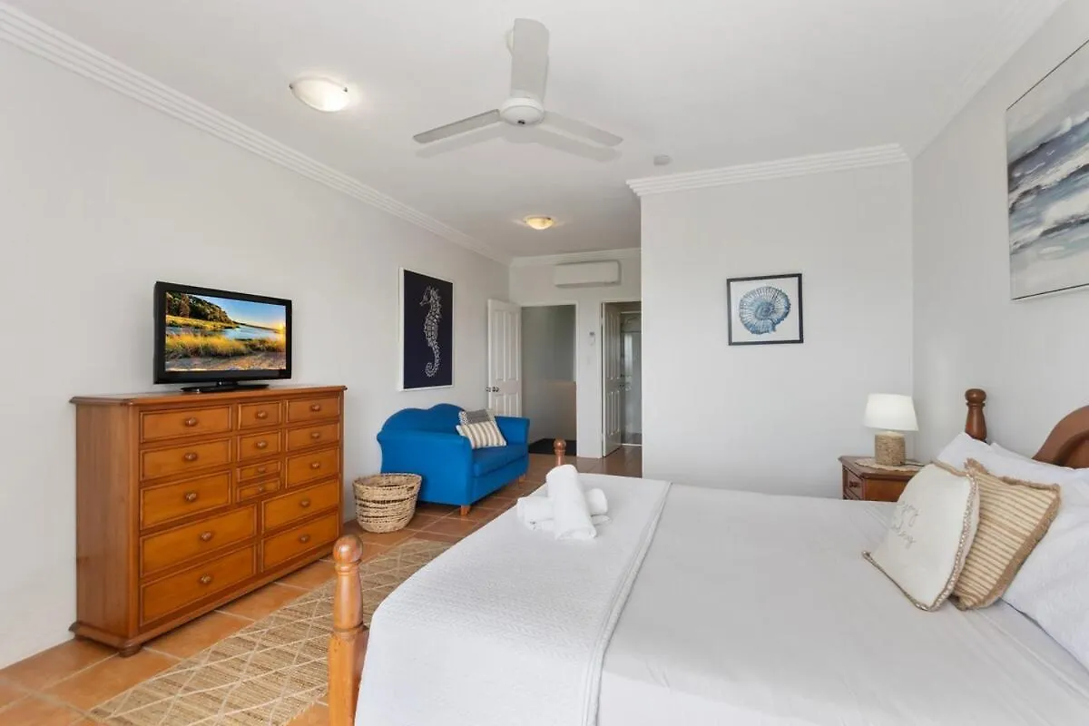 Beachfront Bliss On Esplanade Townsville Apartman