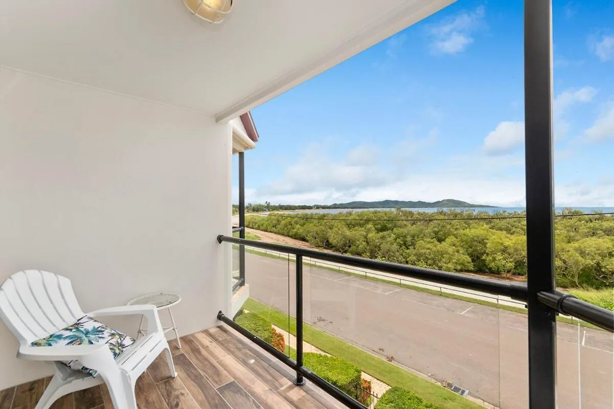 Beachfront Bliss On Esplanade Townsville 0*,